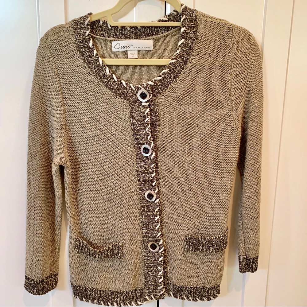 Curio New York top